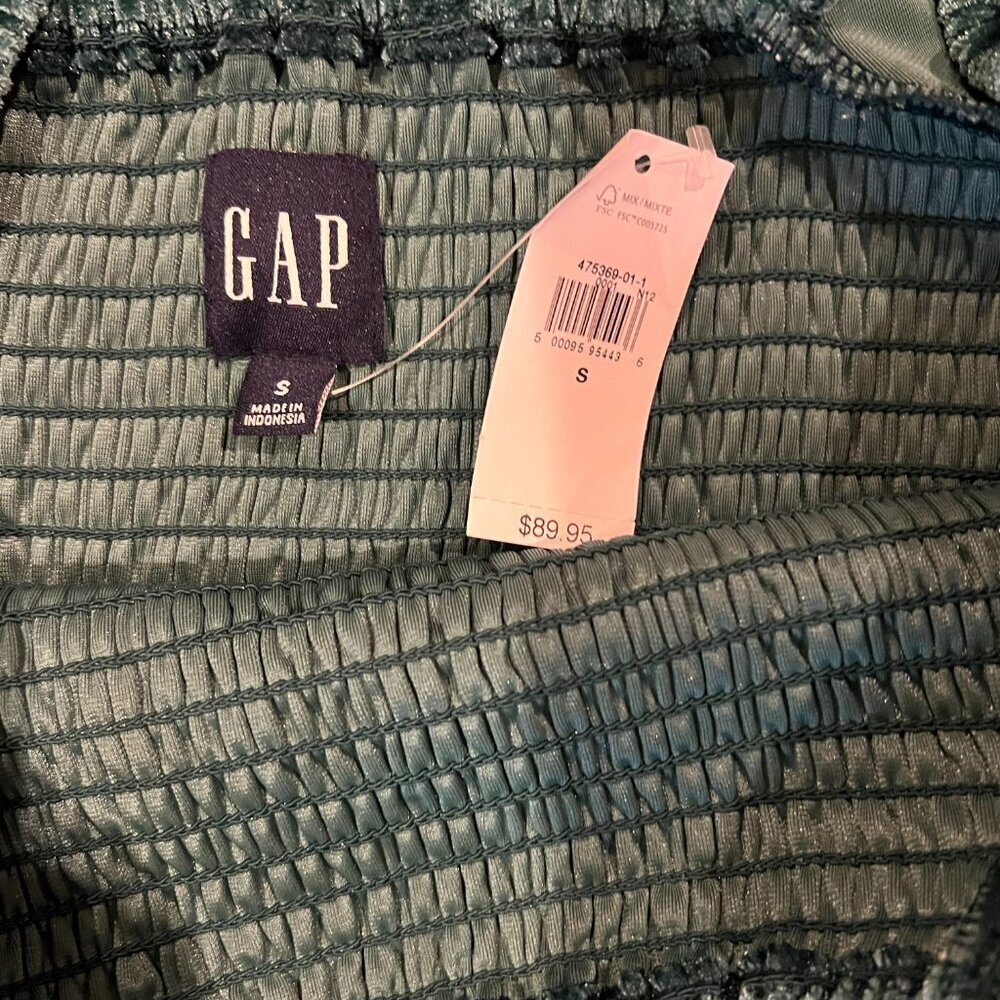 NWT‎ Gap Emerald Green Velvet Skater Dress - Size Small - Picture 3 of 5